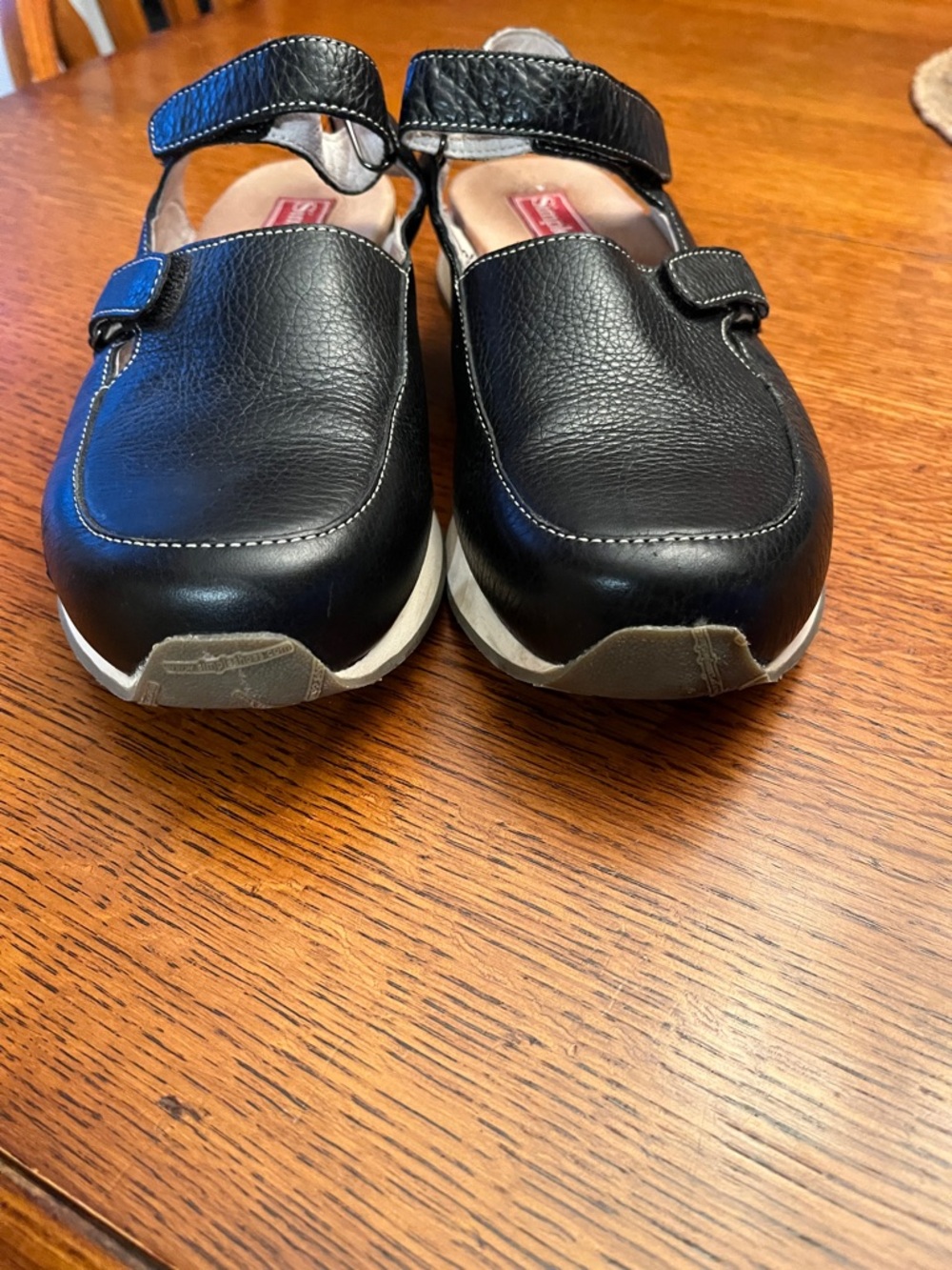Simple Black Leather Slingback Clog Sandal, size 10 - Picture 3 of 6